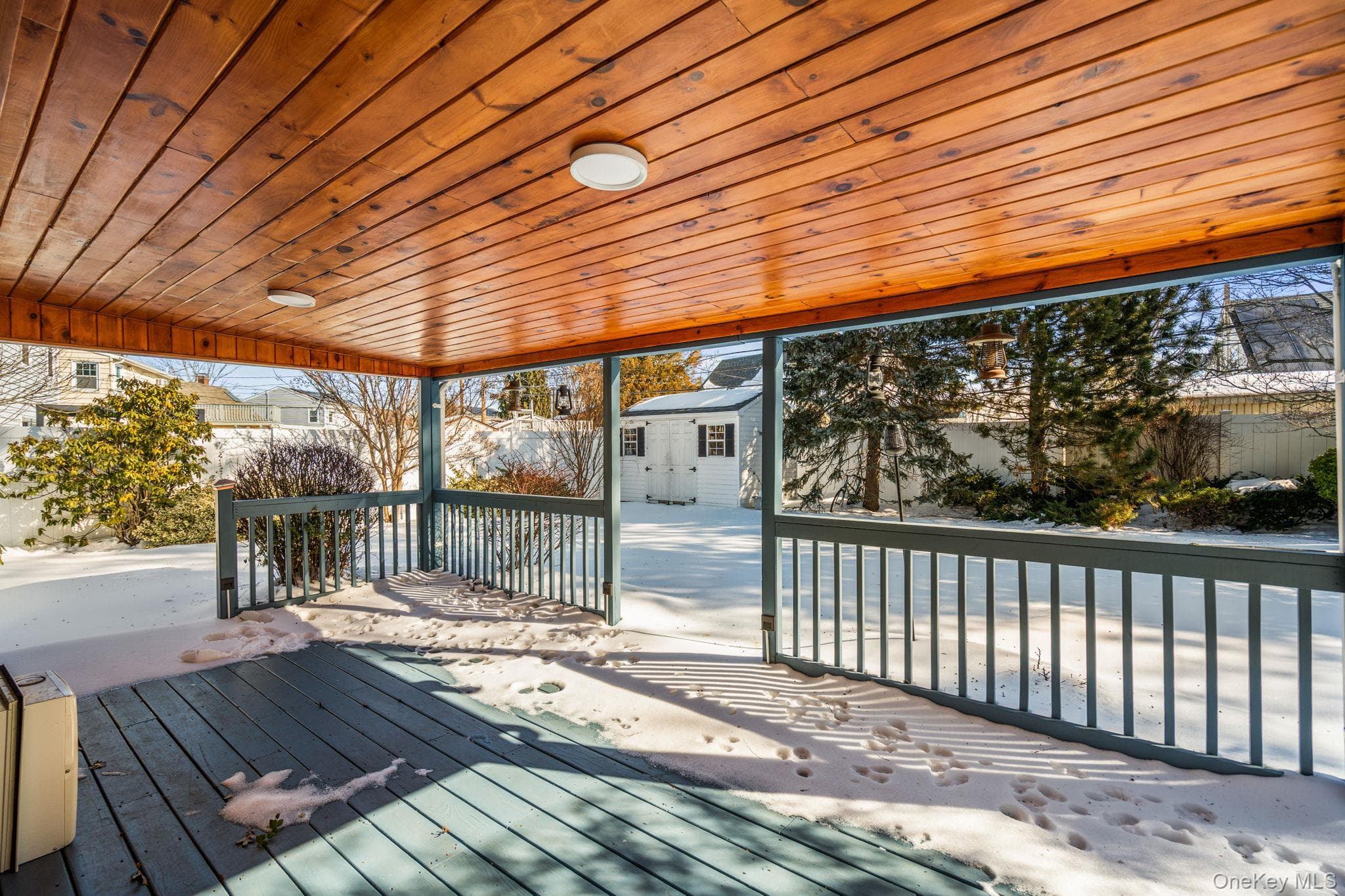 Deck