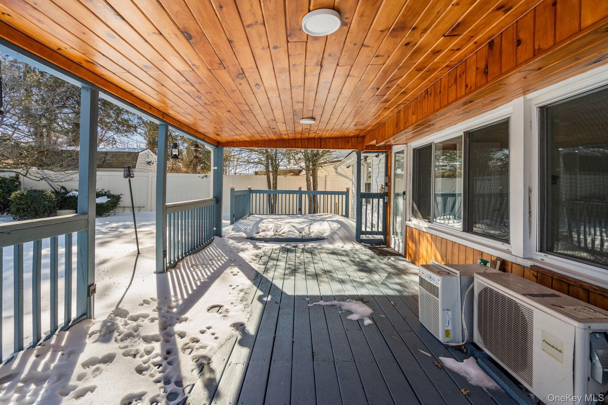 Deck
