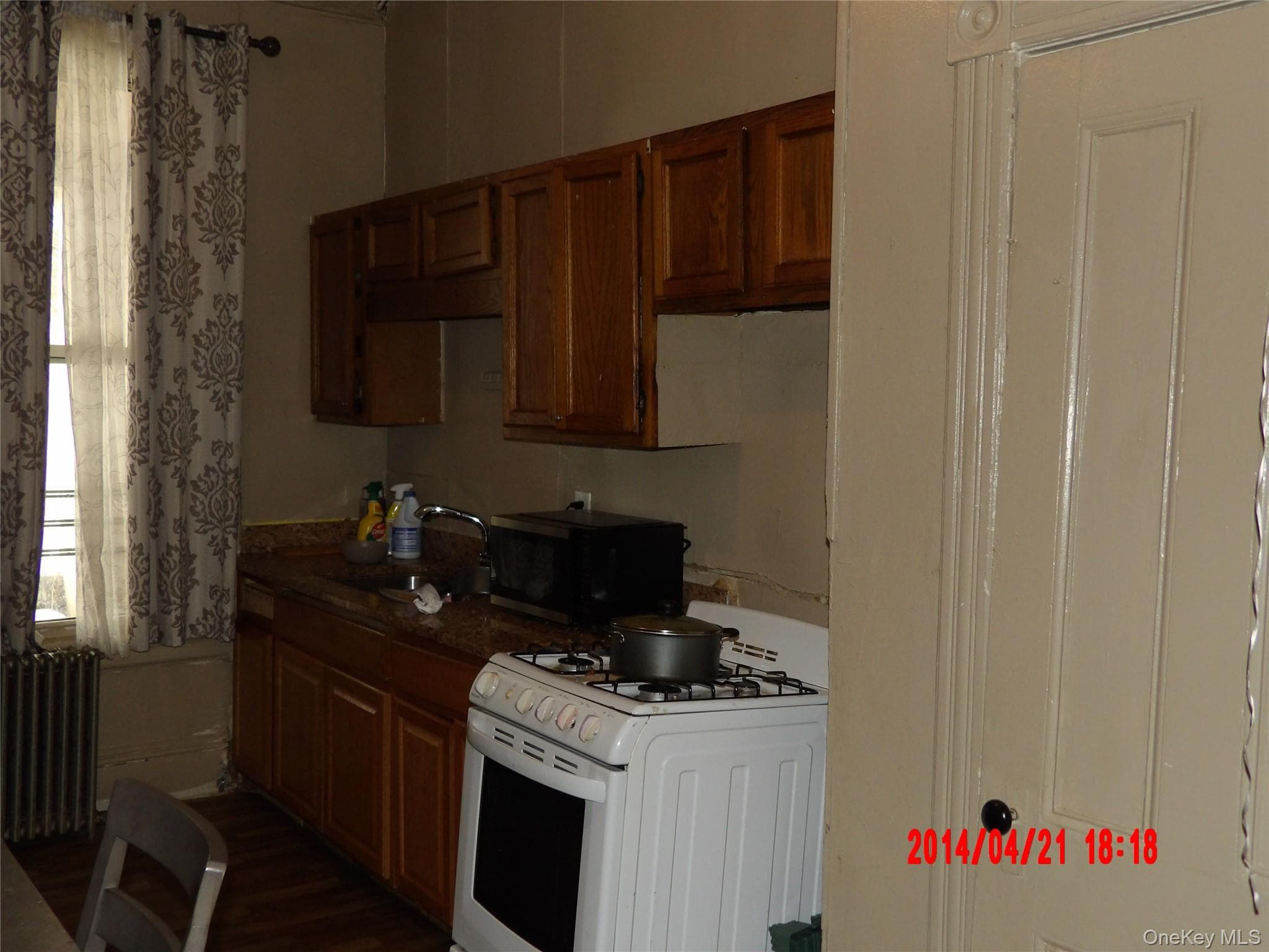 Photo 8