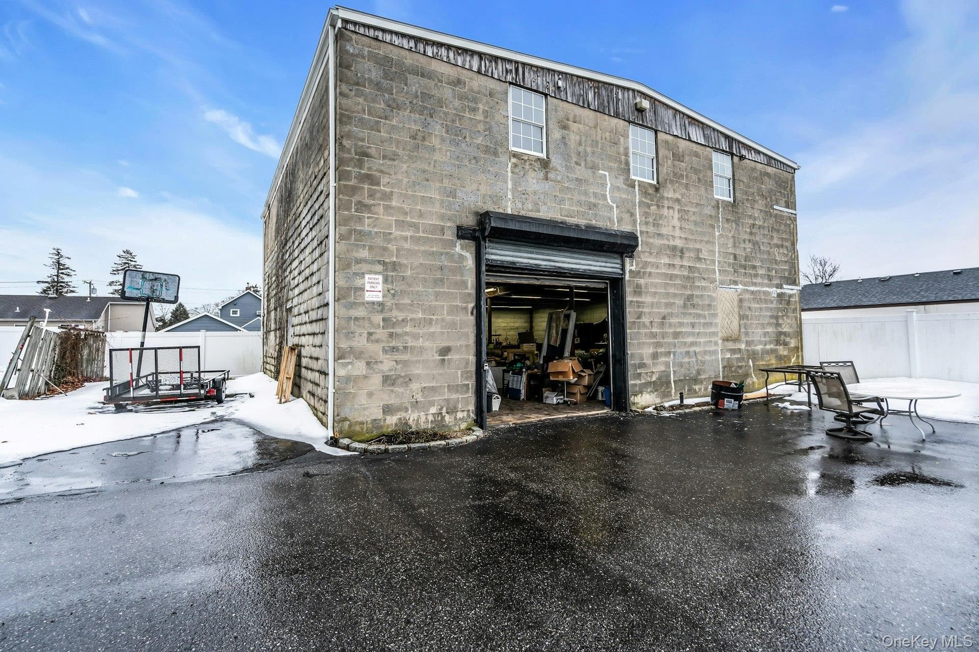 Garage