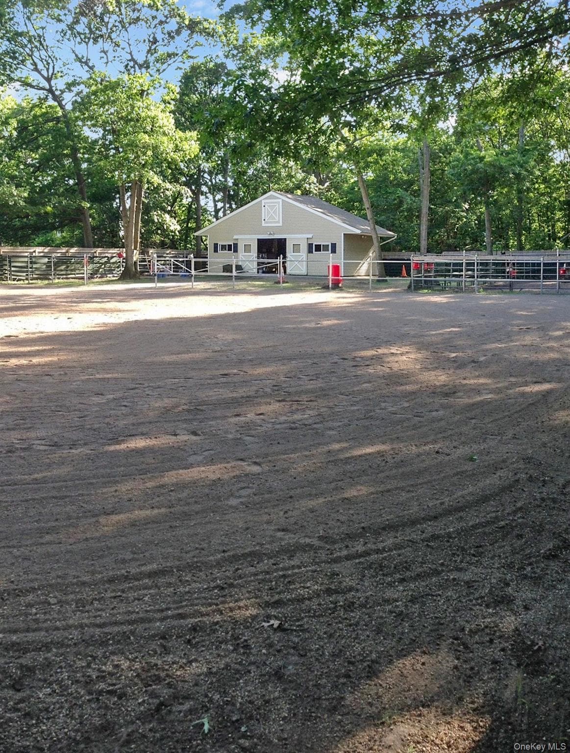 Barn