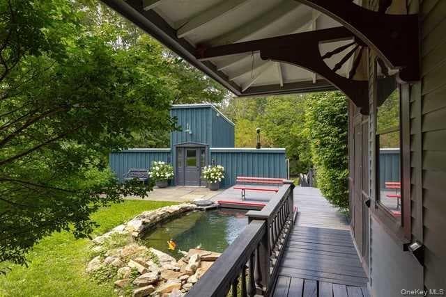 Deck