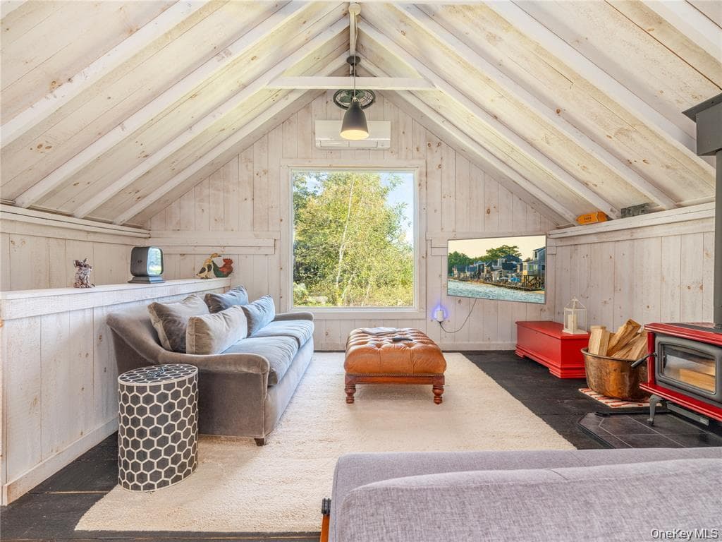 Guest Quarters