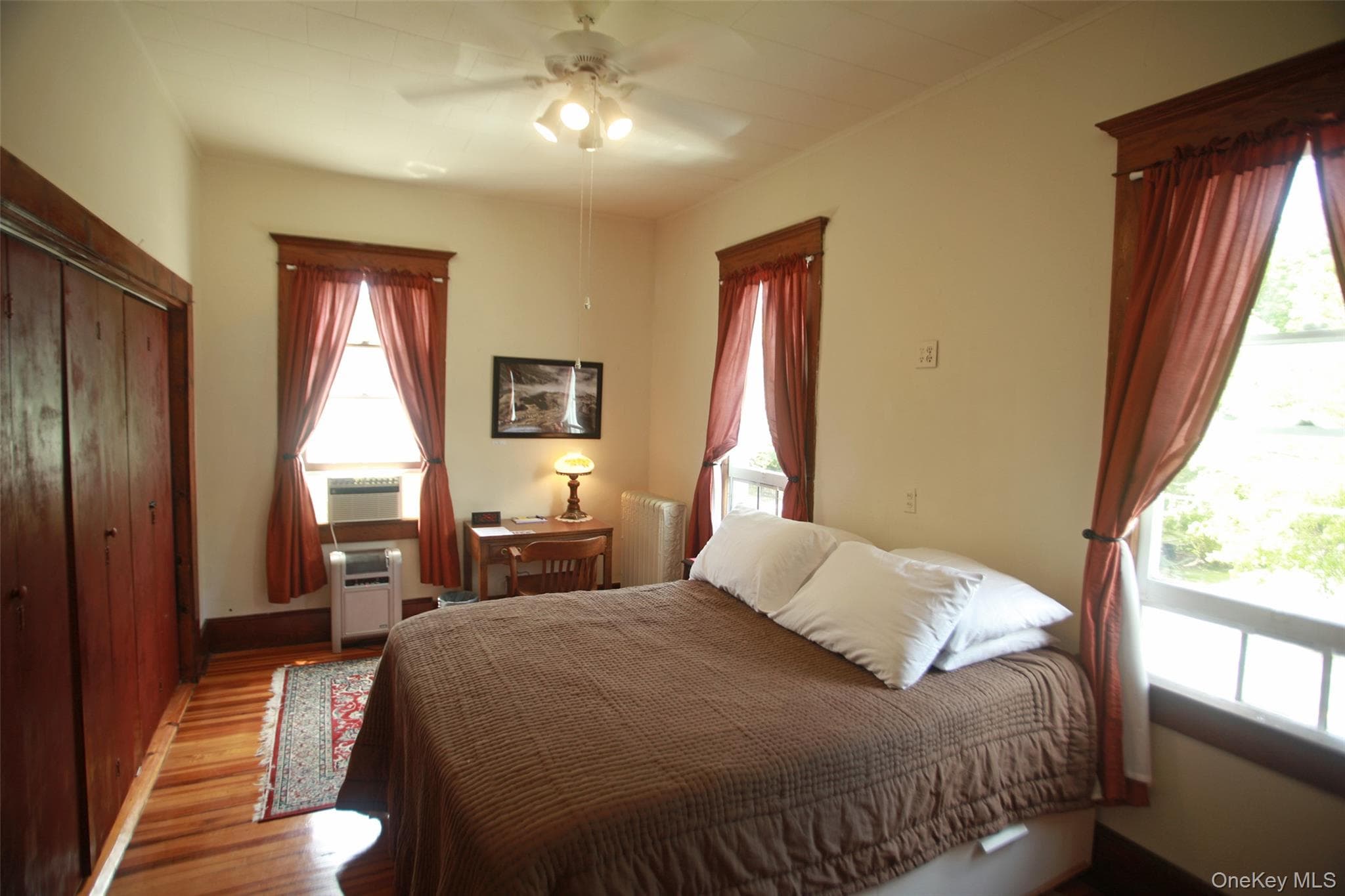 Photo 8