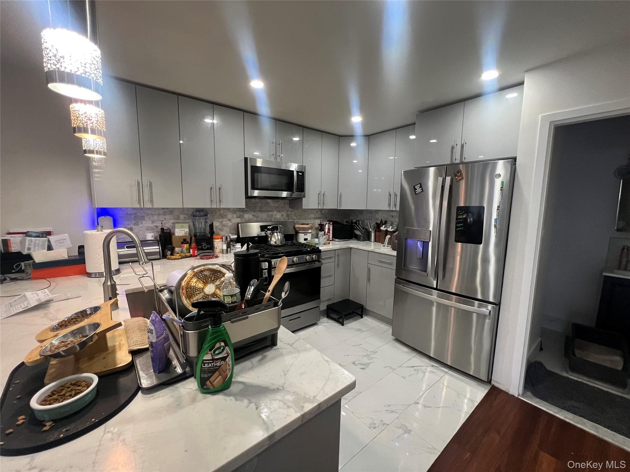 Photo 3
