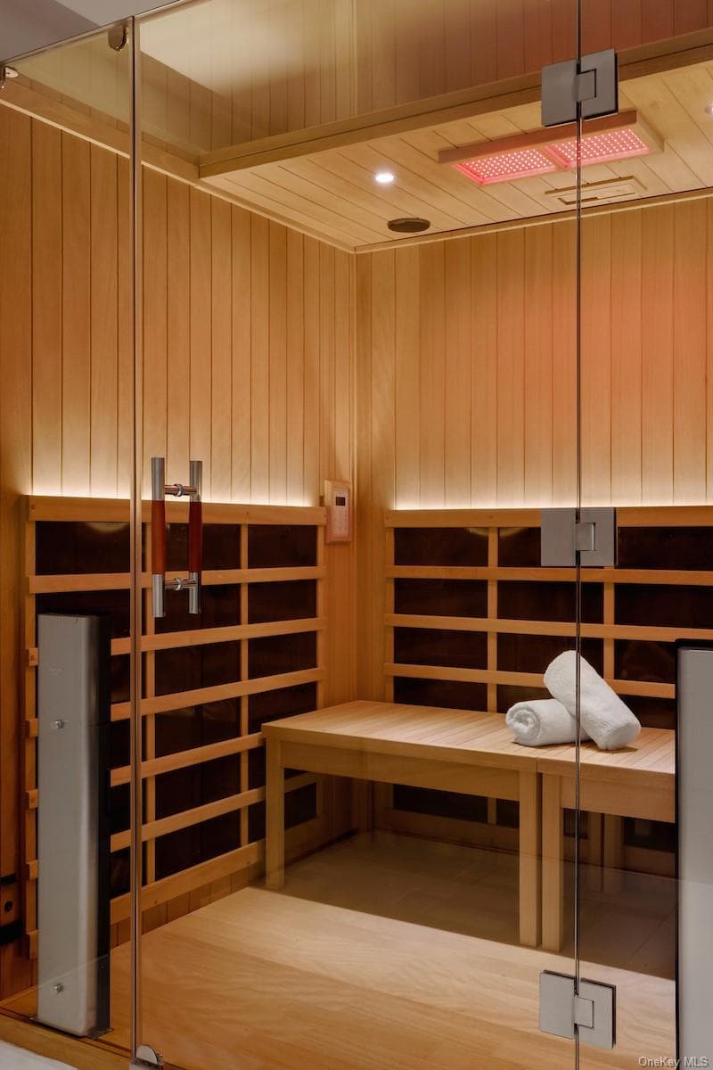 Photo 34