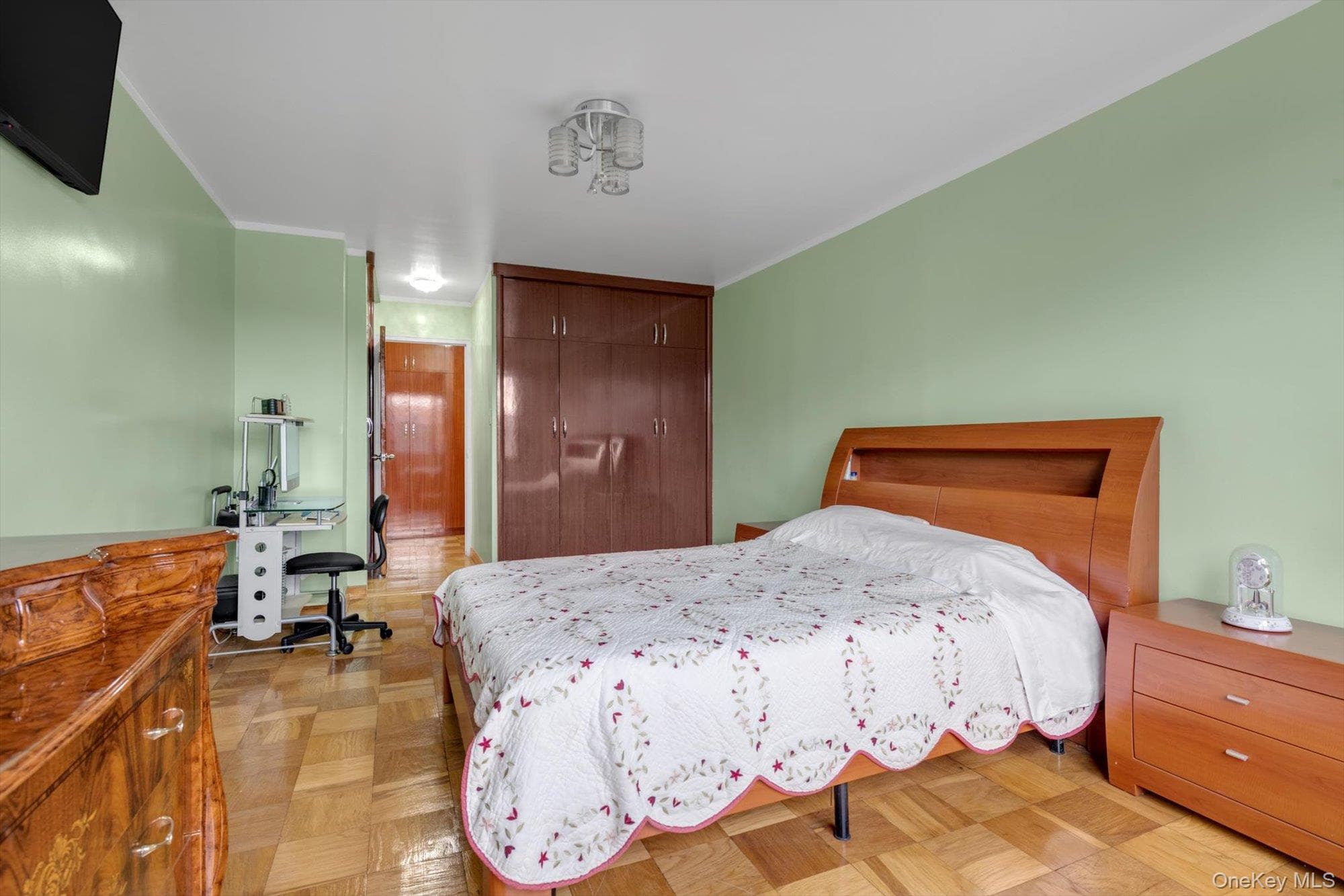 Photo 9