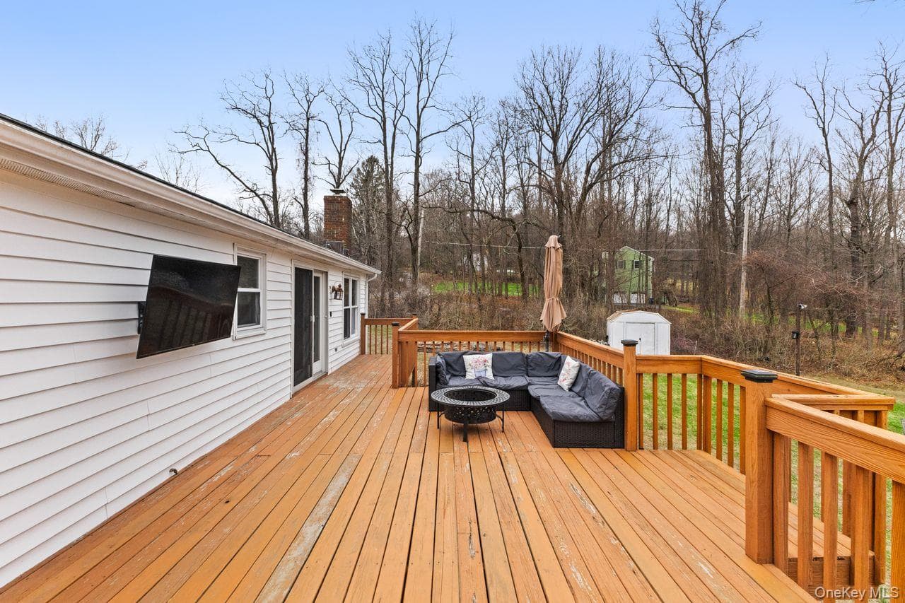 Deck