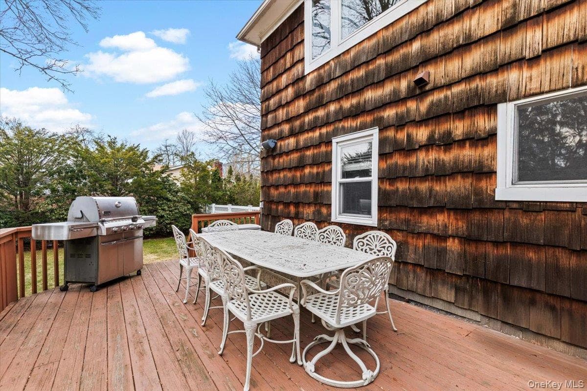Deck