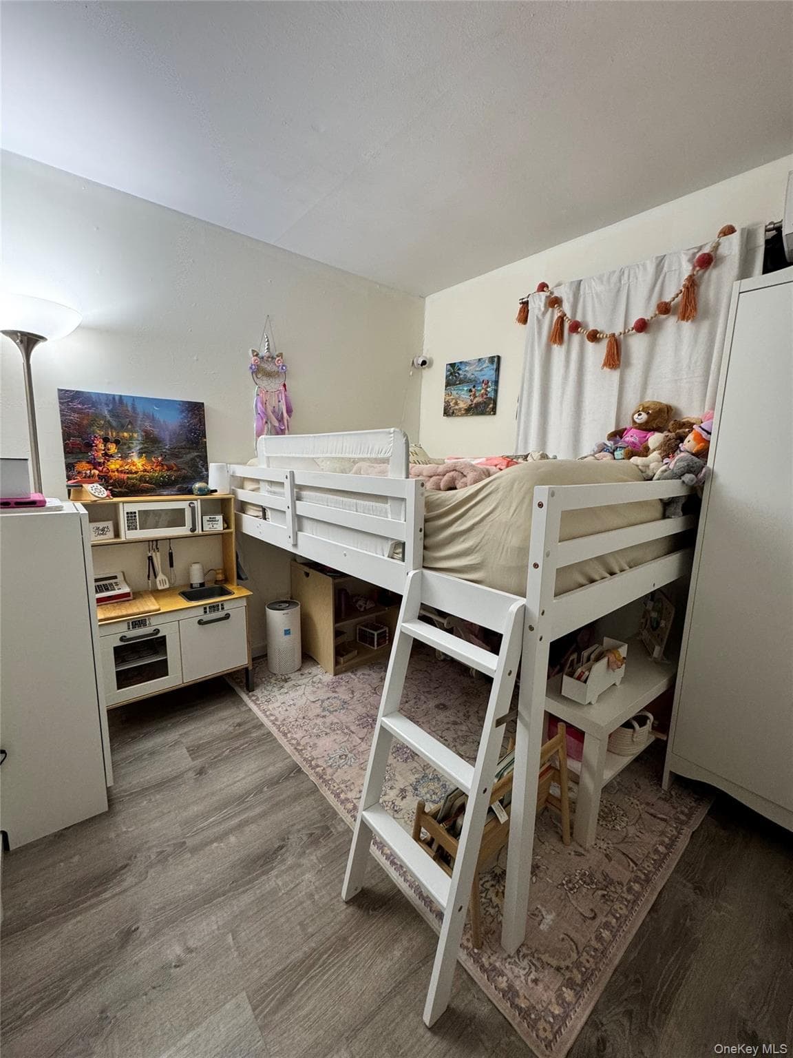 Photo 8