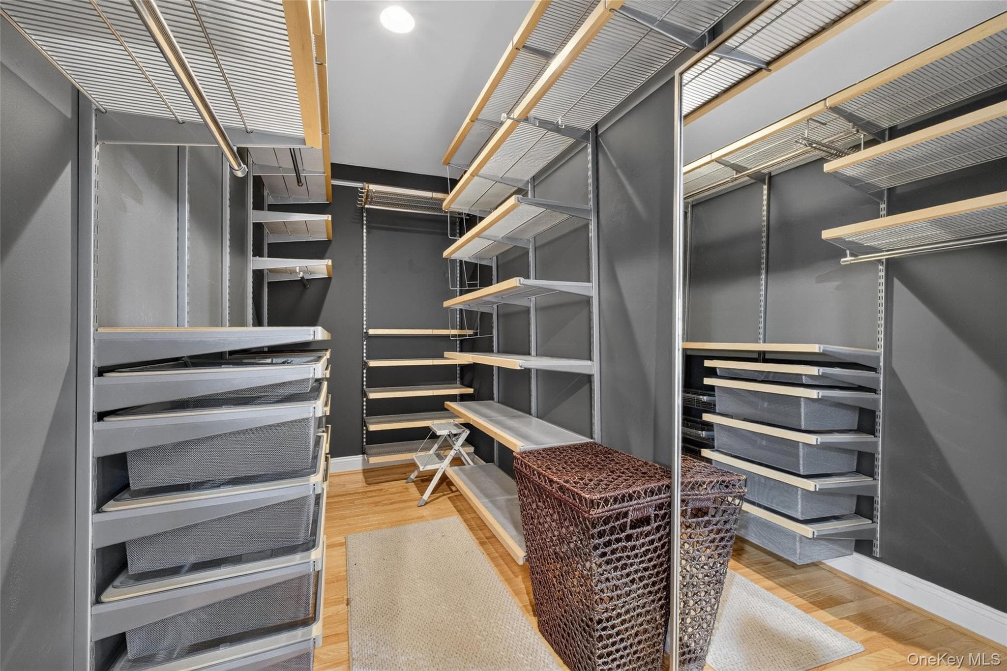 Walk-In Closets