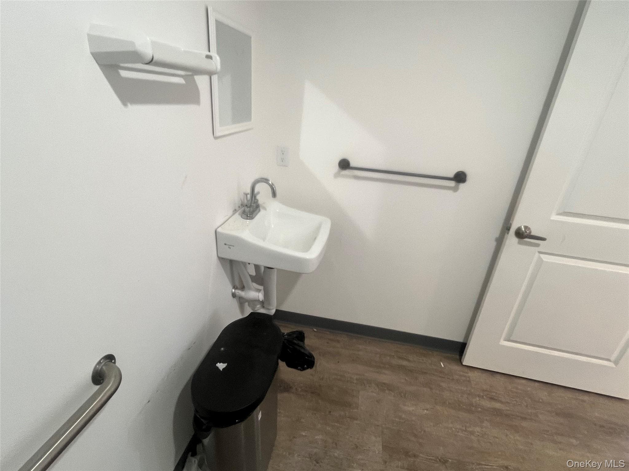 Photo 18