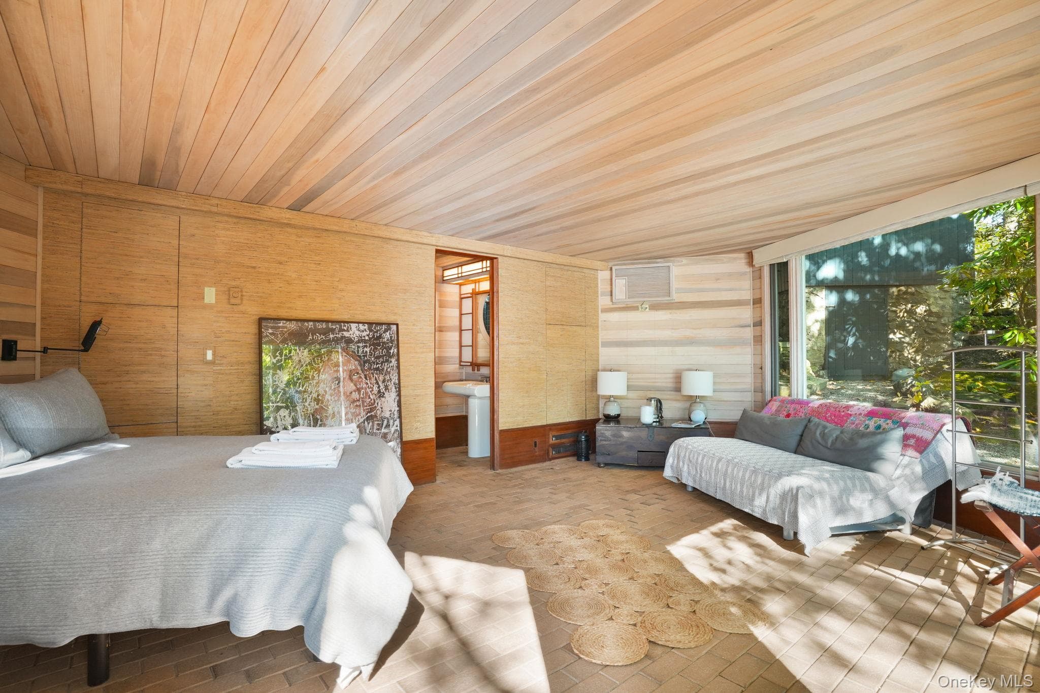Guest Quarters