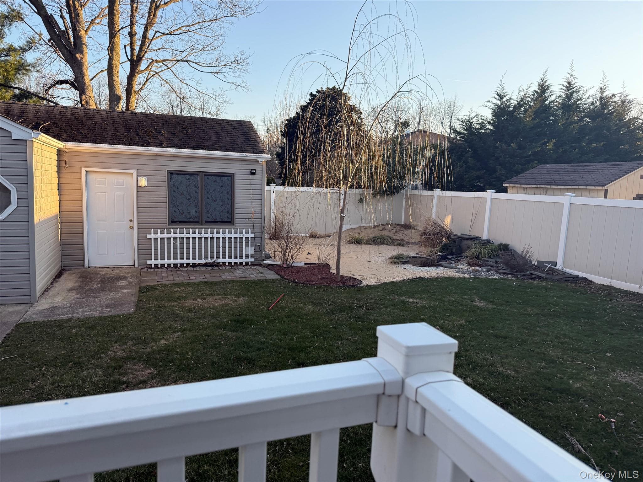 Photo 19