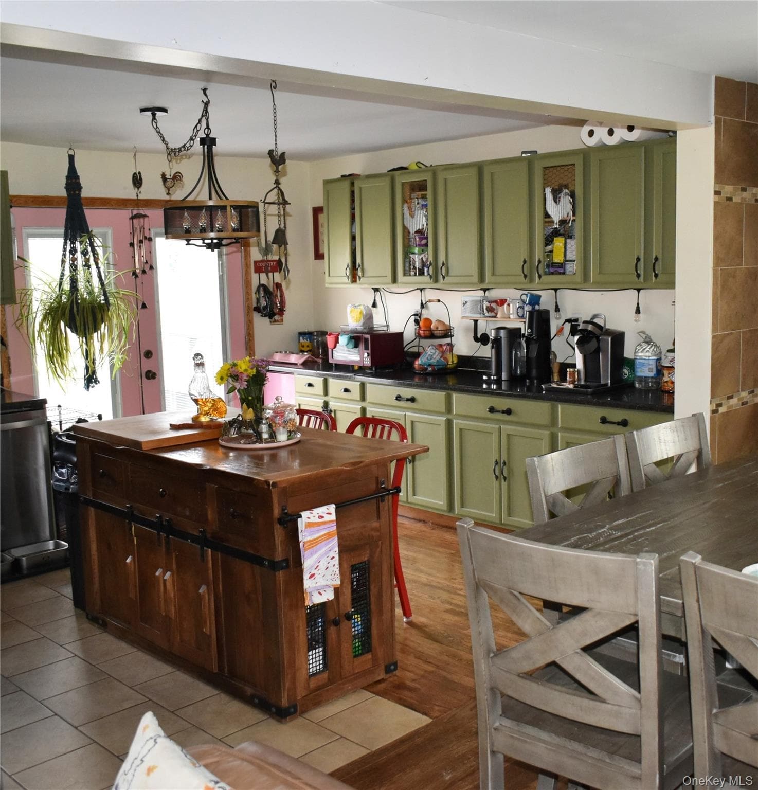 Photo 6