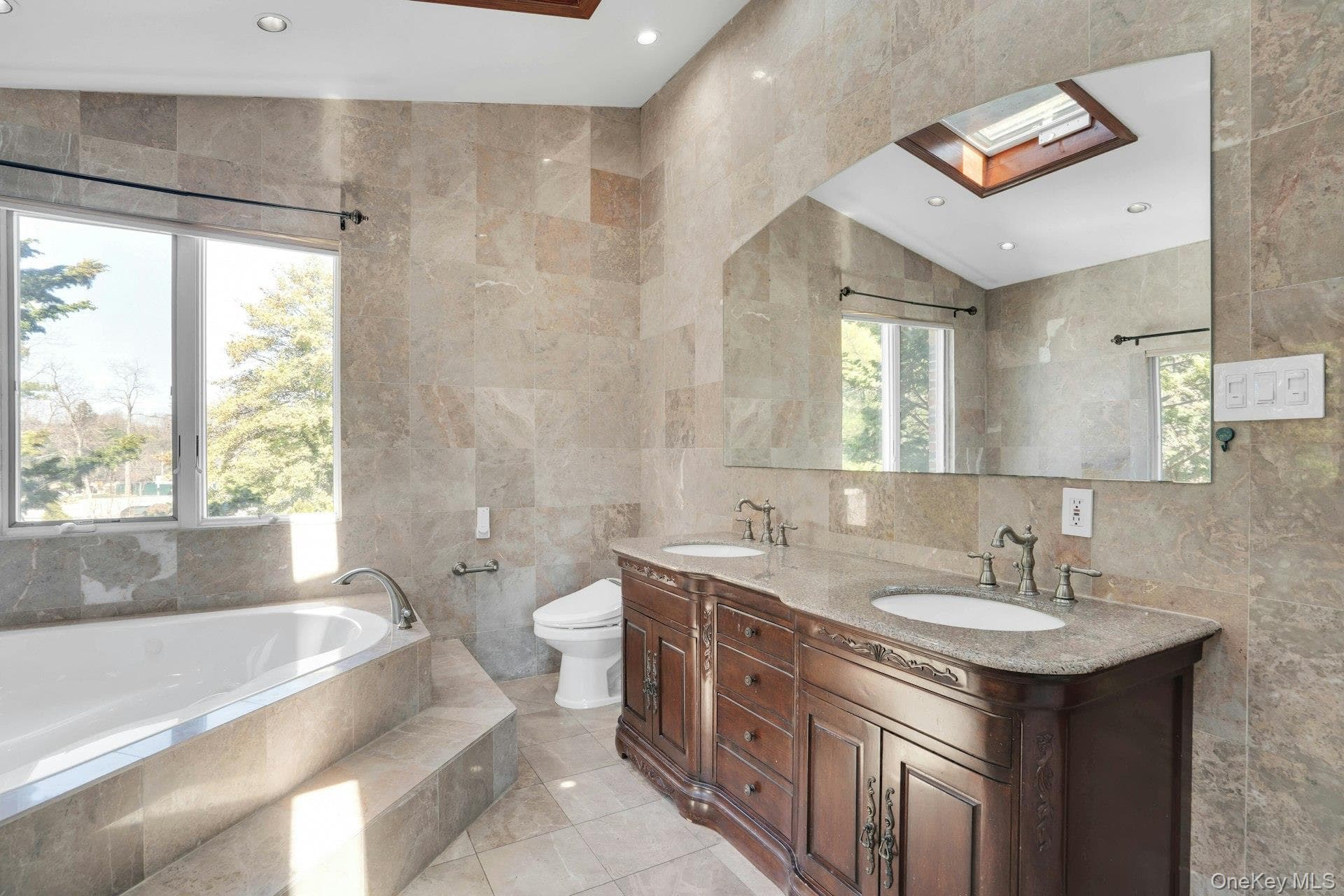 Photo 28