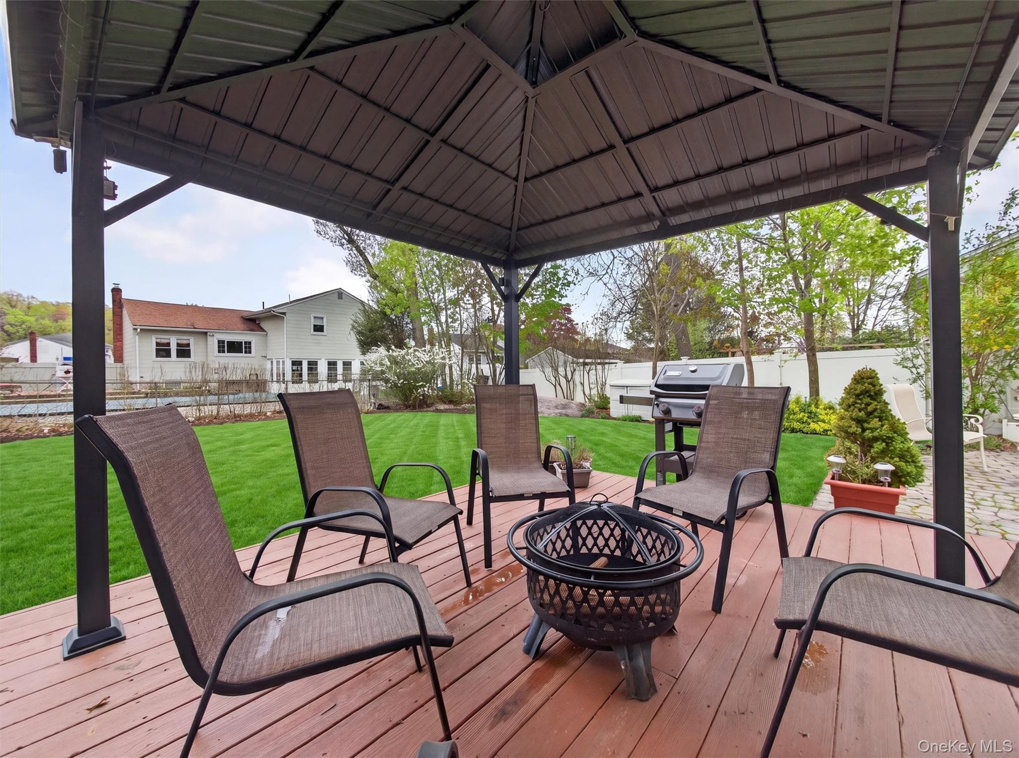 Deck