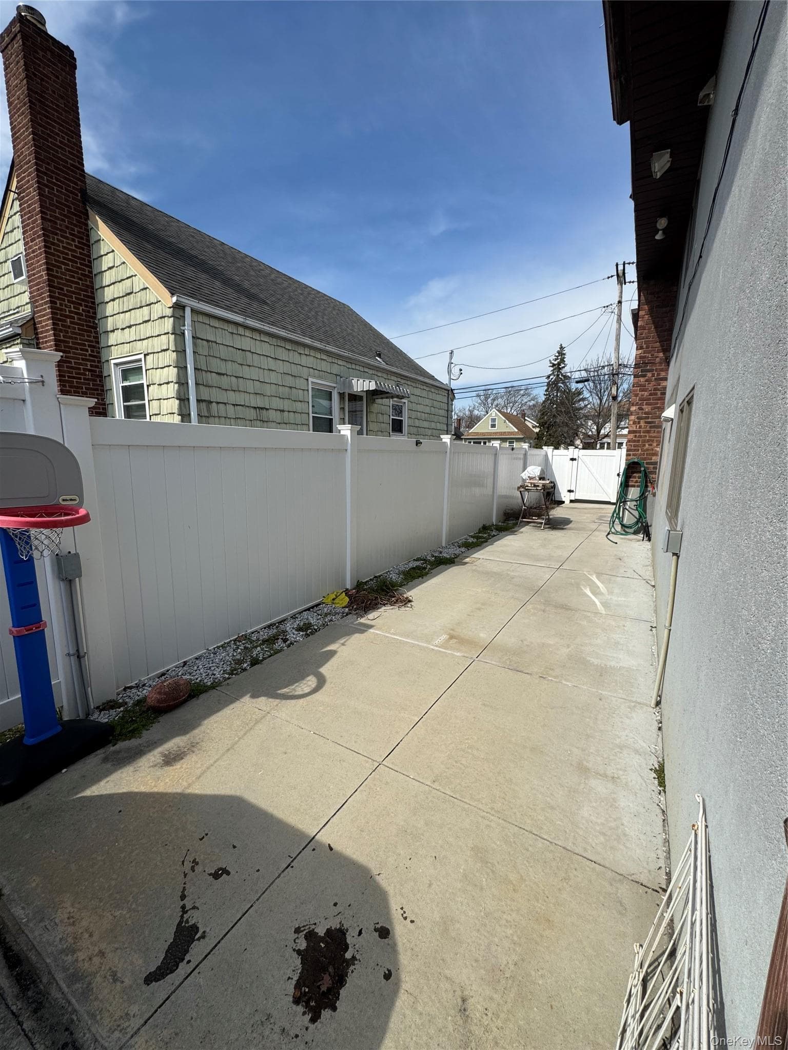 Photo 16