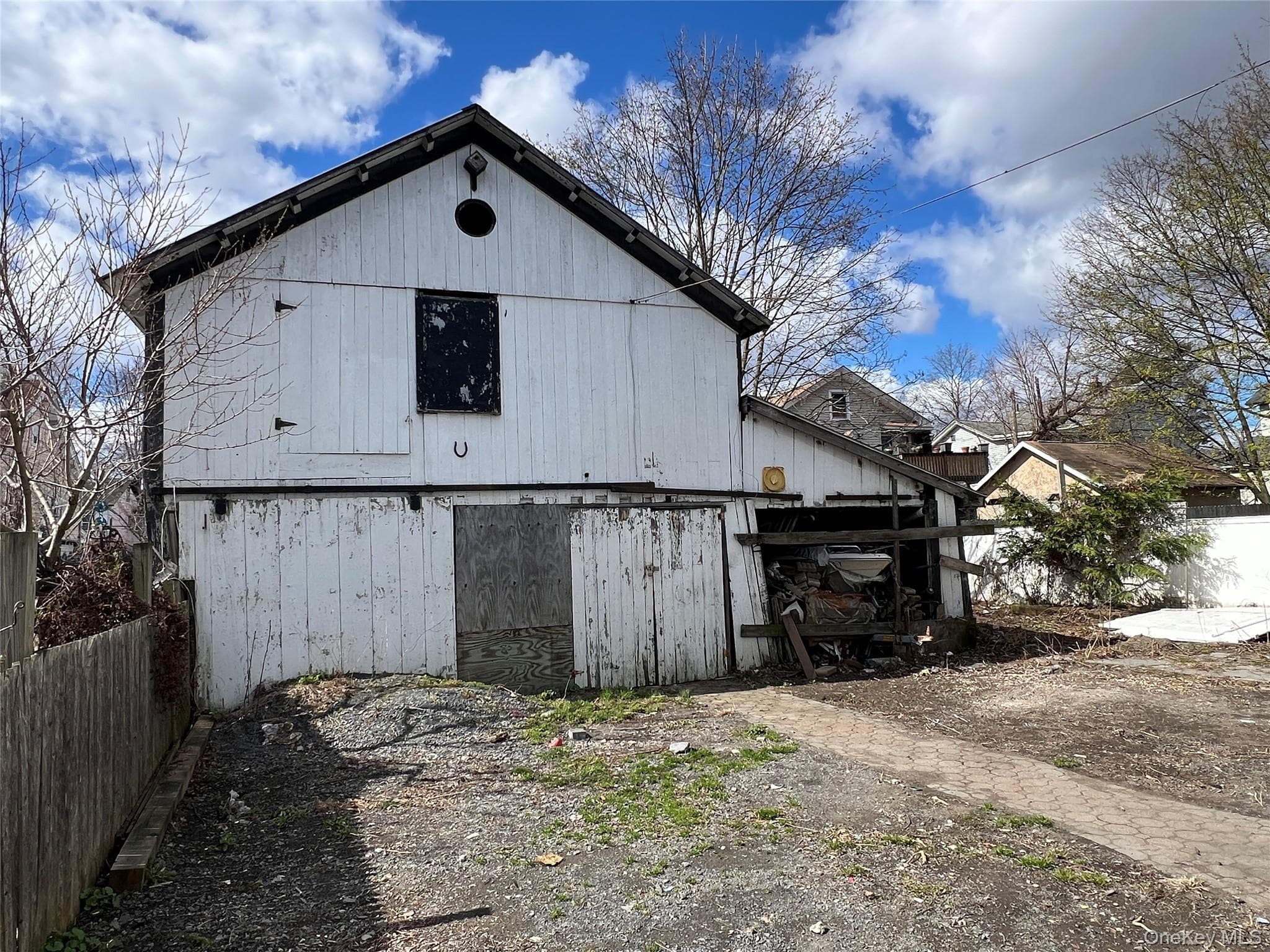 Barn