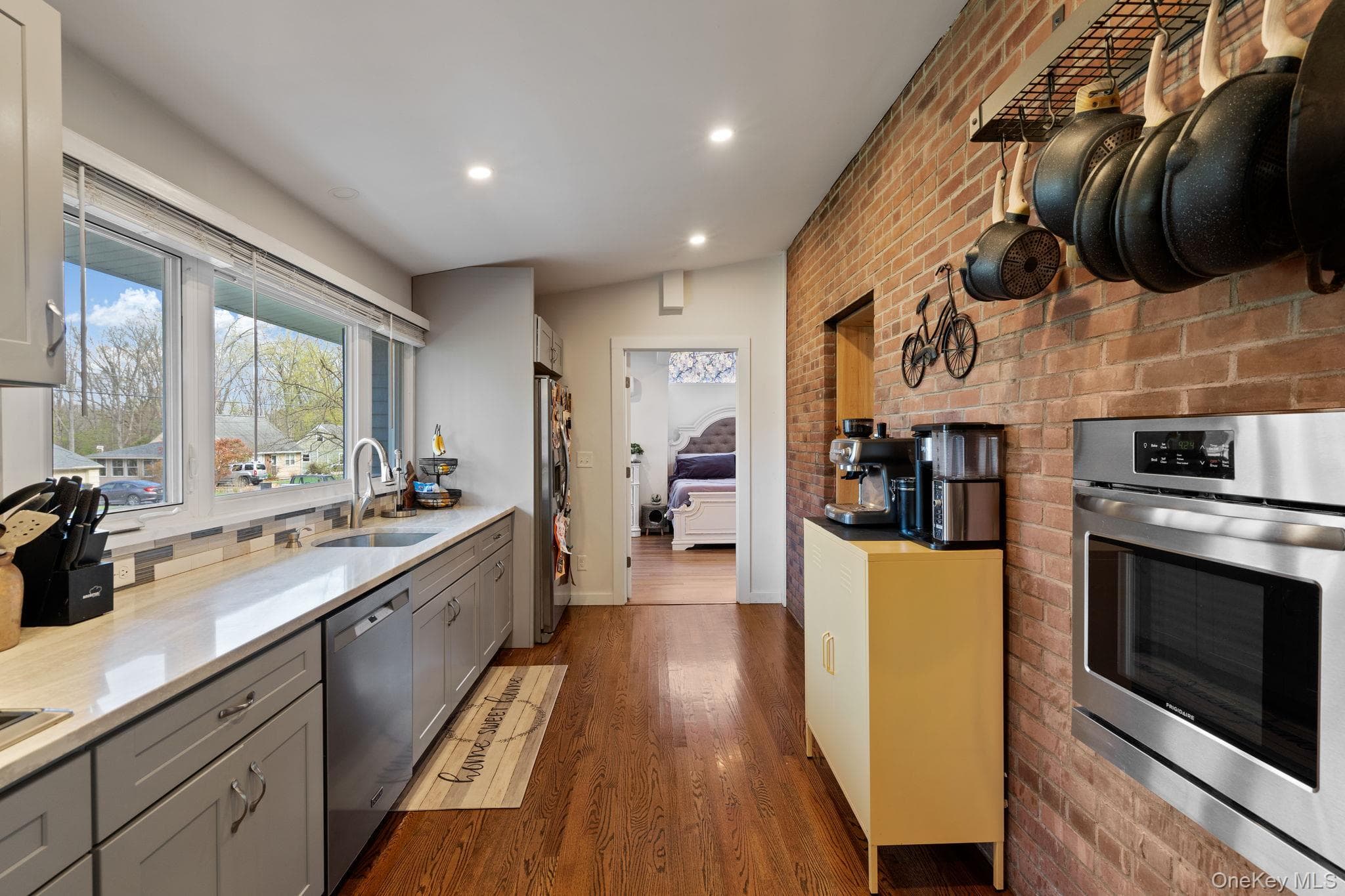Photo 4