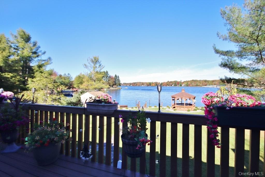 Deck