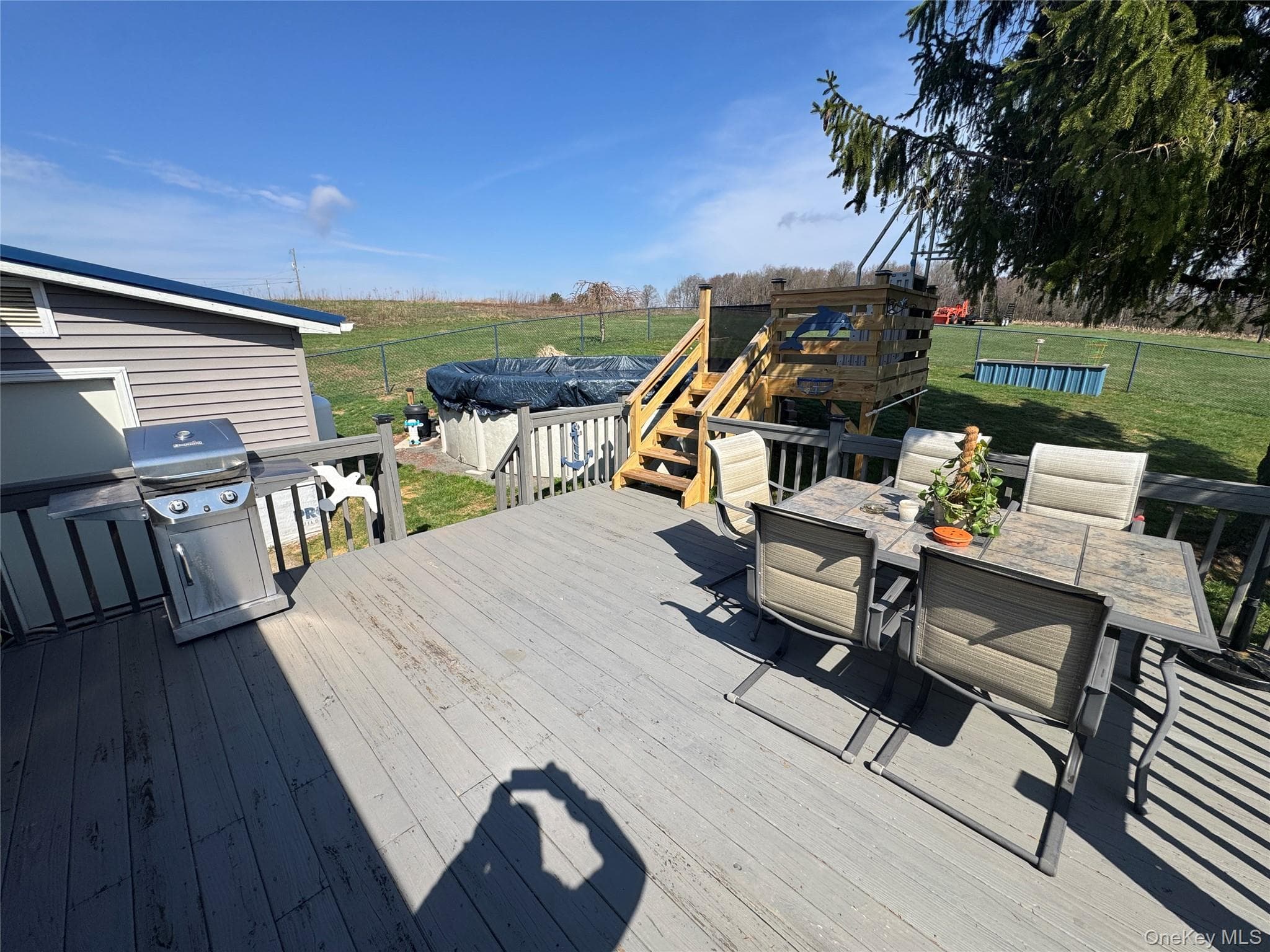 Deck