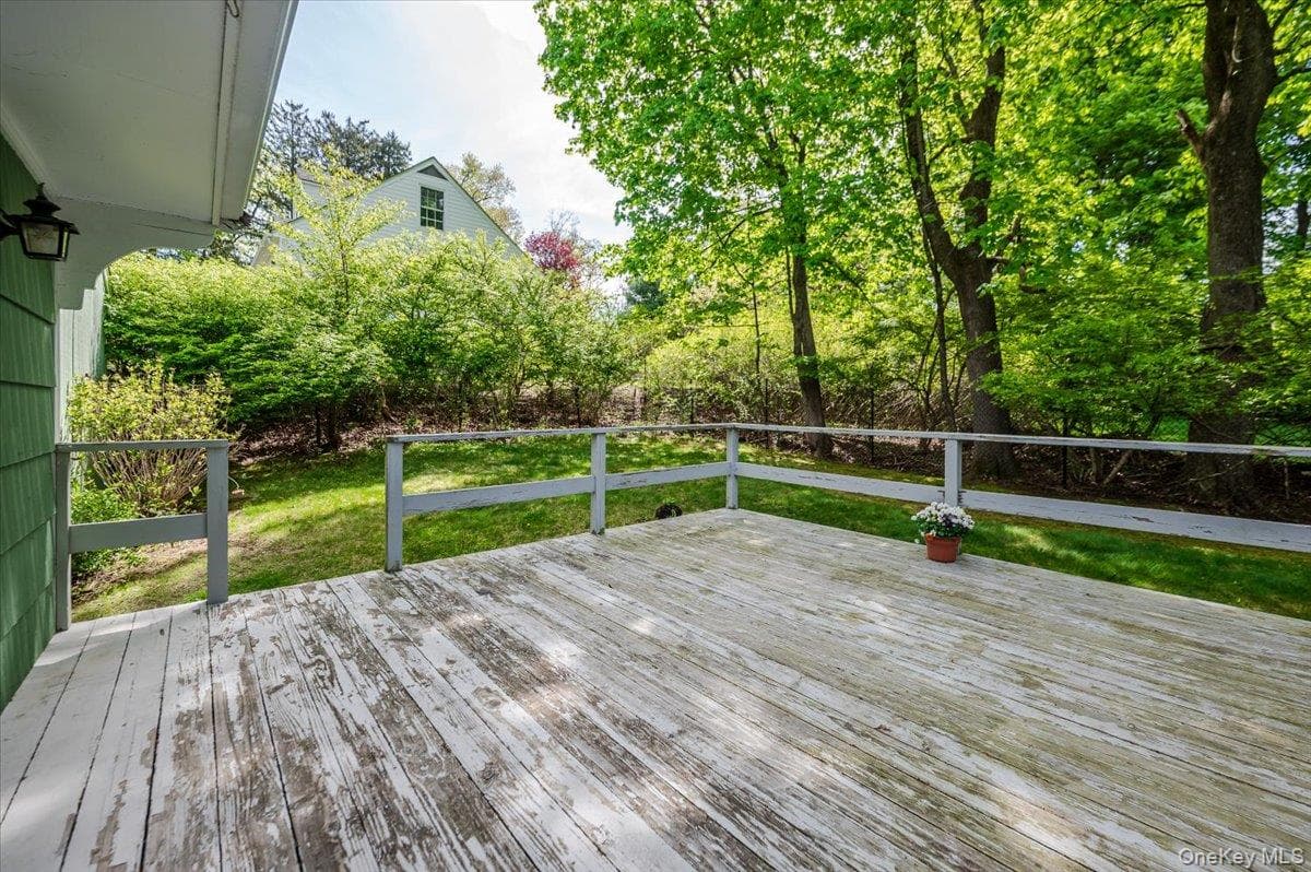 Deck