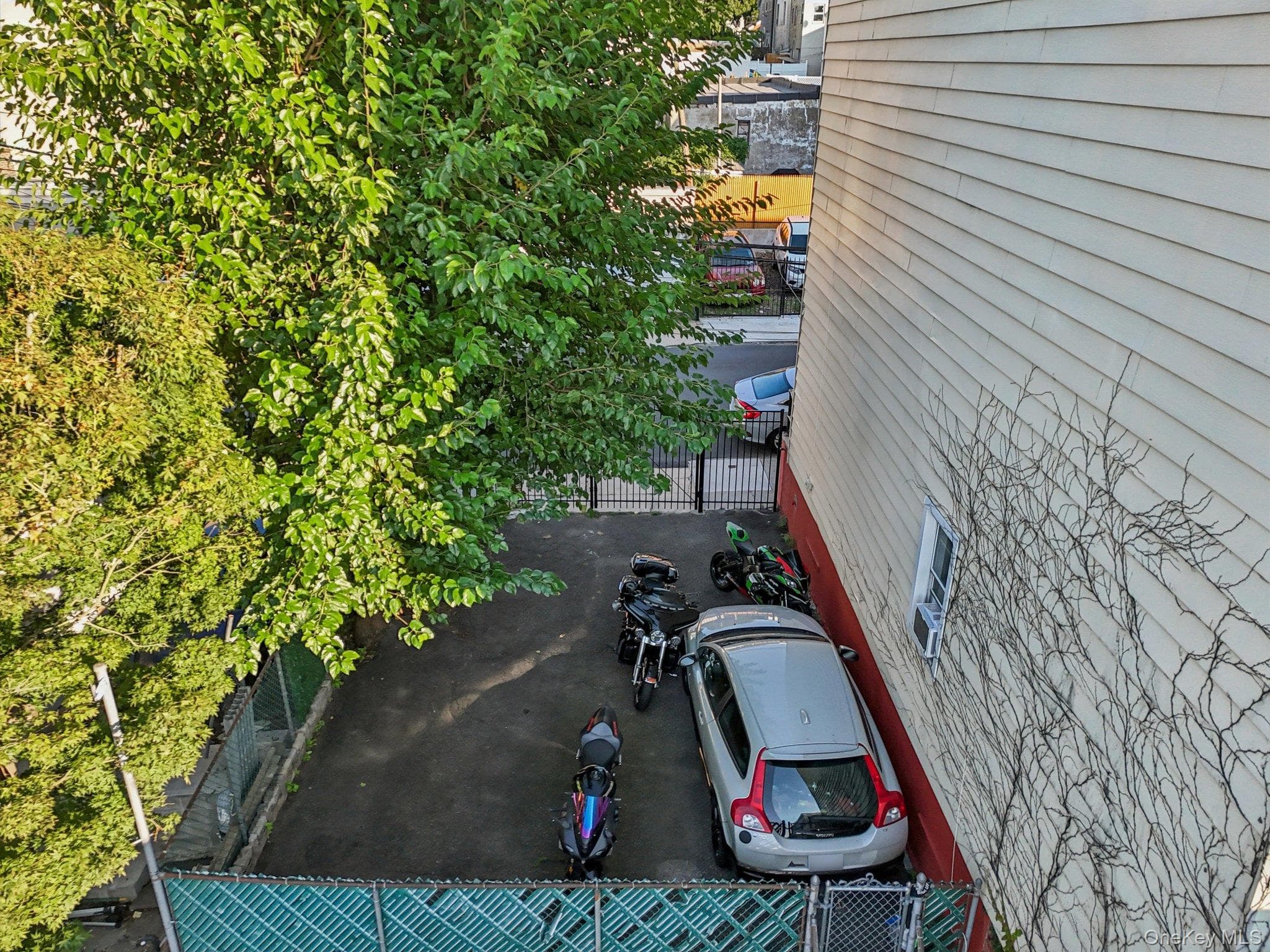 Photo 28