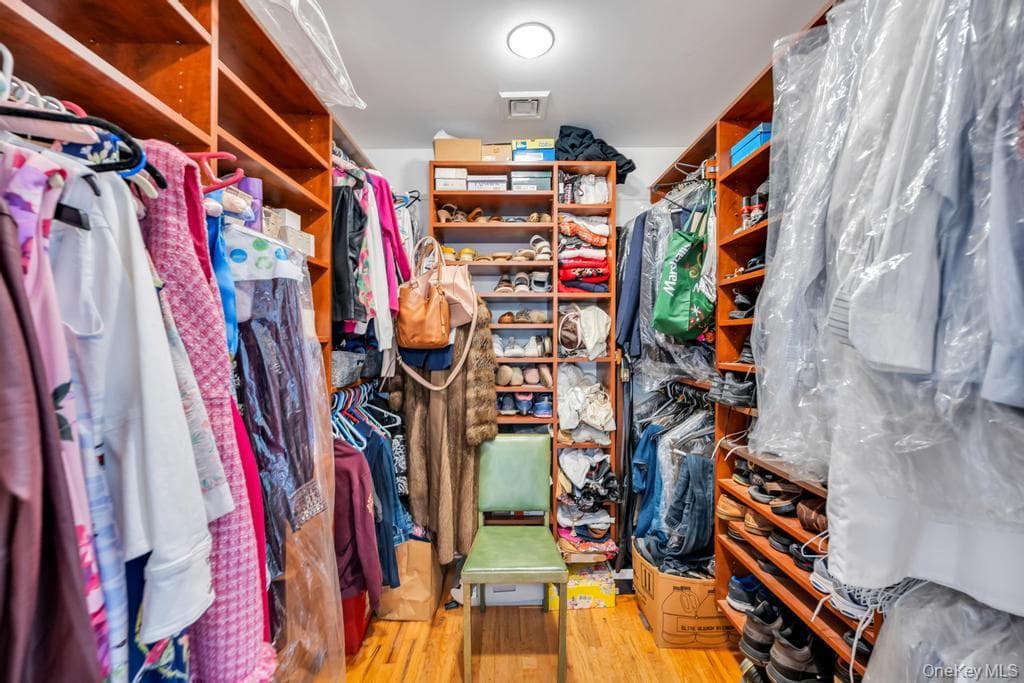 Walk-In Closets