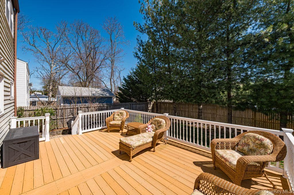 Deck