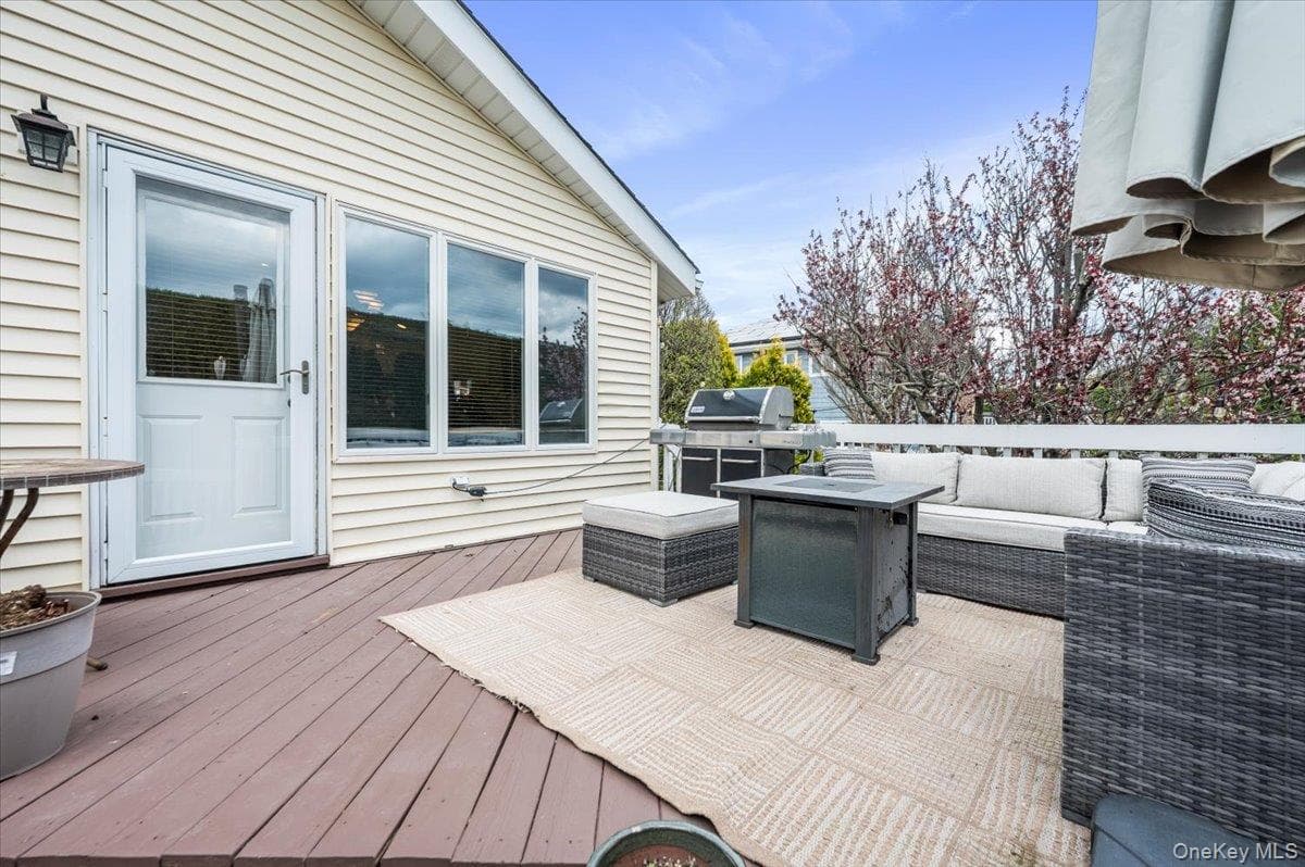 Deck