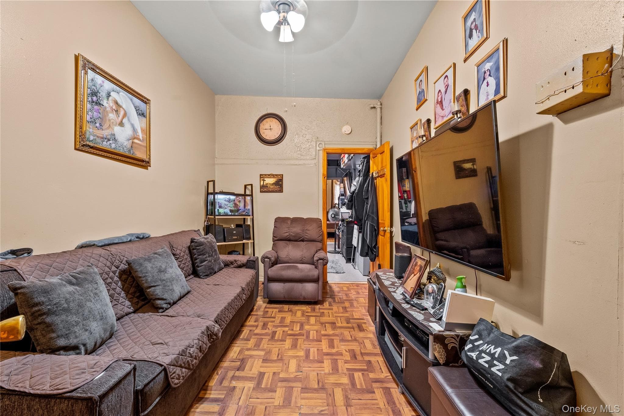 Photo 6