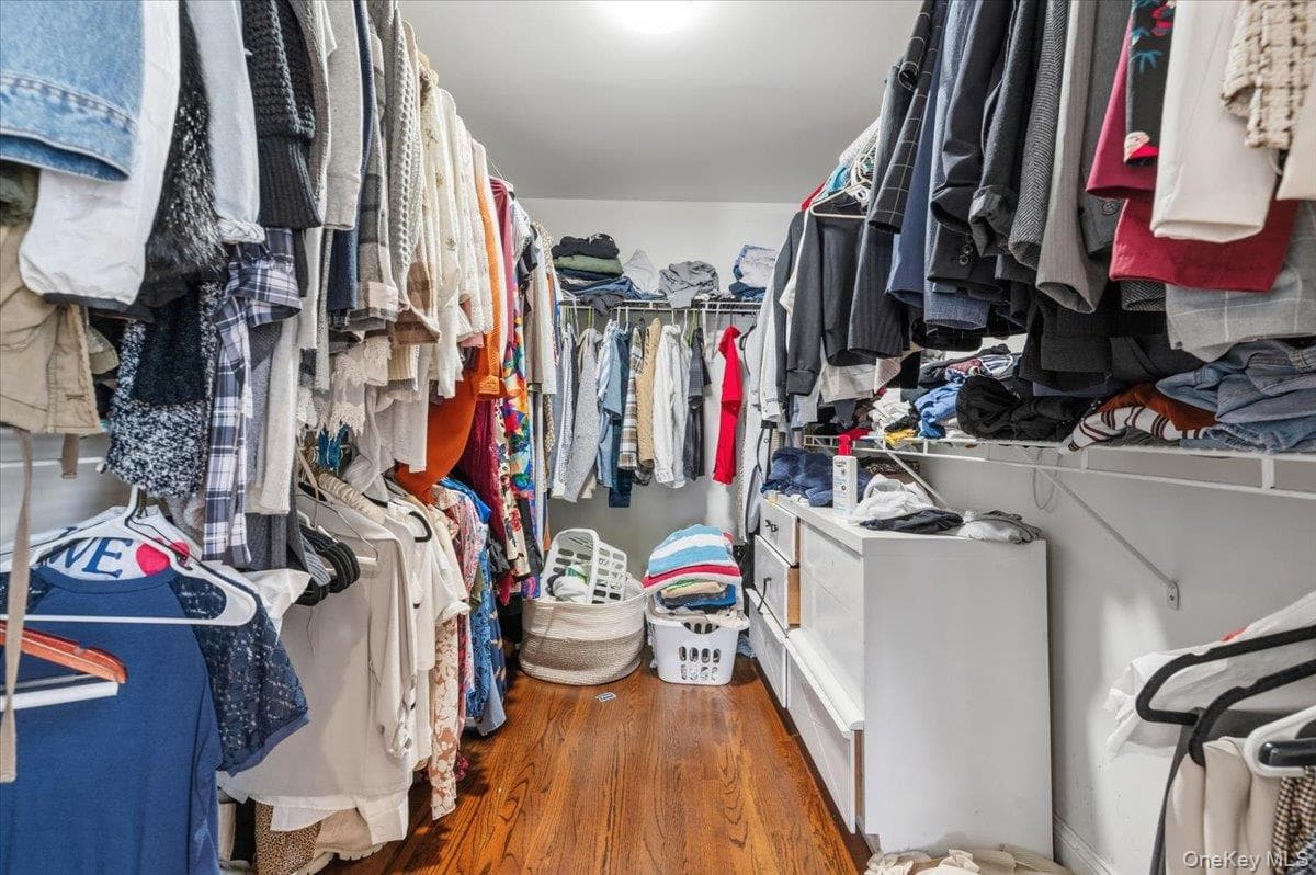 Walk-In Closets