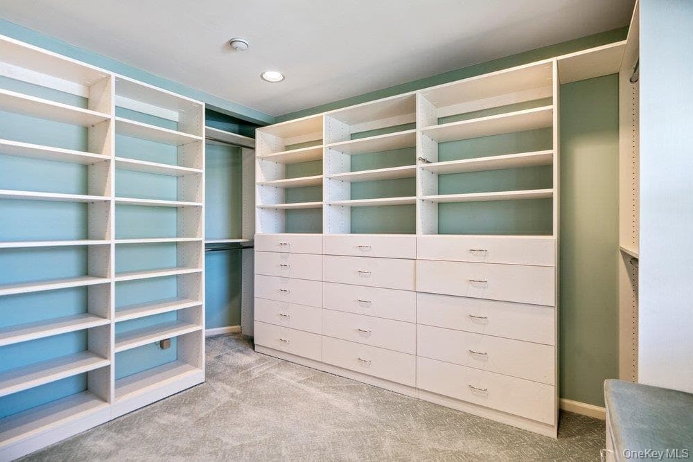 Walk-In Closets