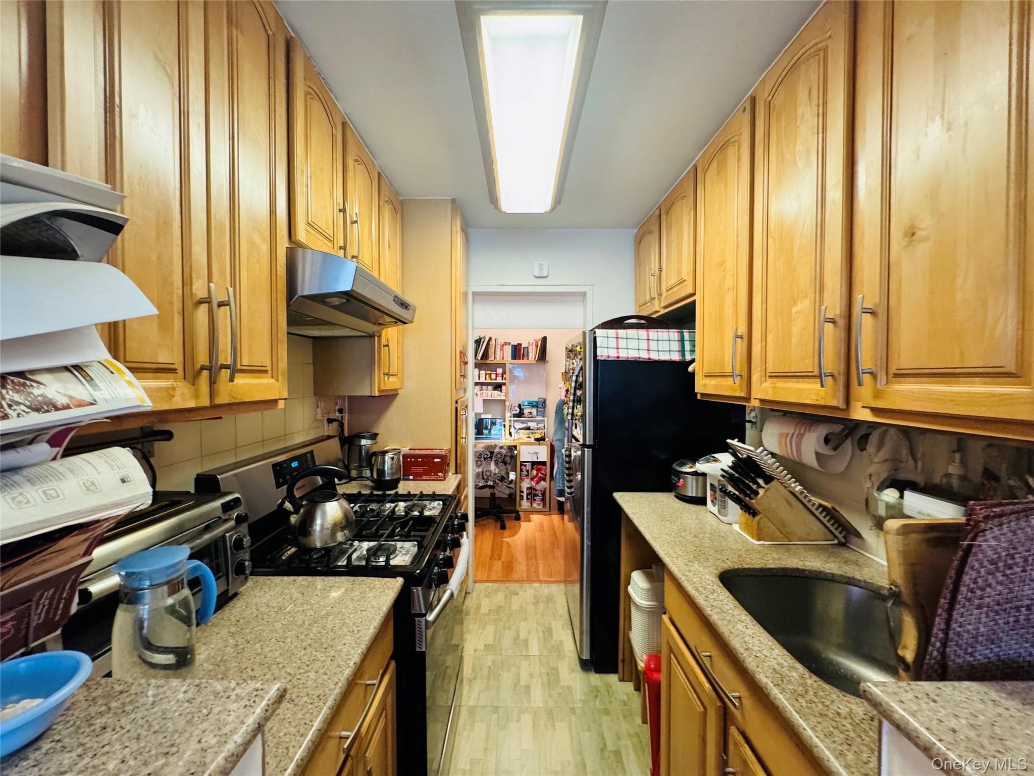 Photo 8