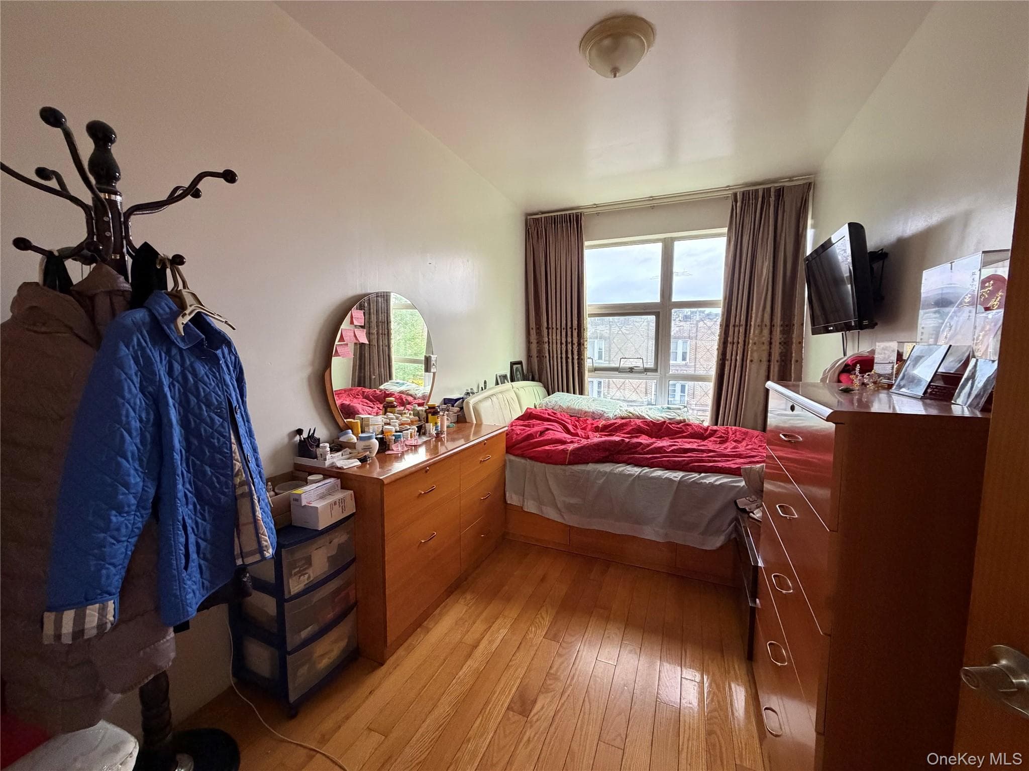 Photo 4