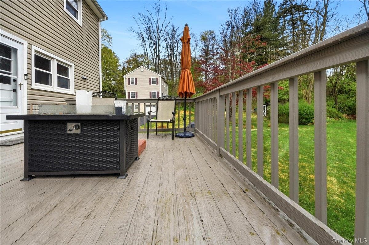 Deck