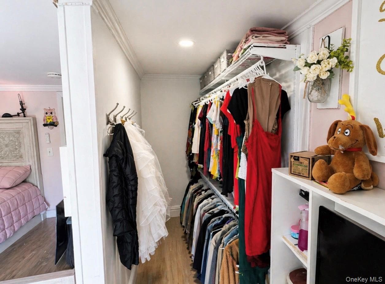Walk-In Closets