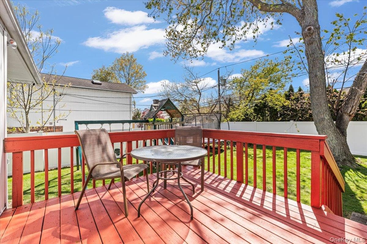 Deck