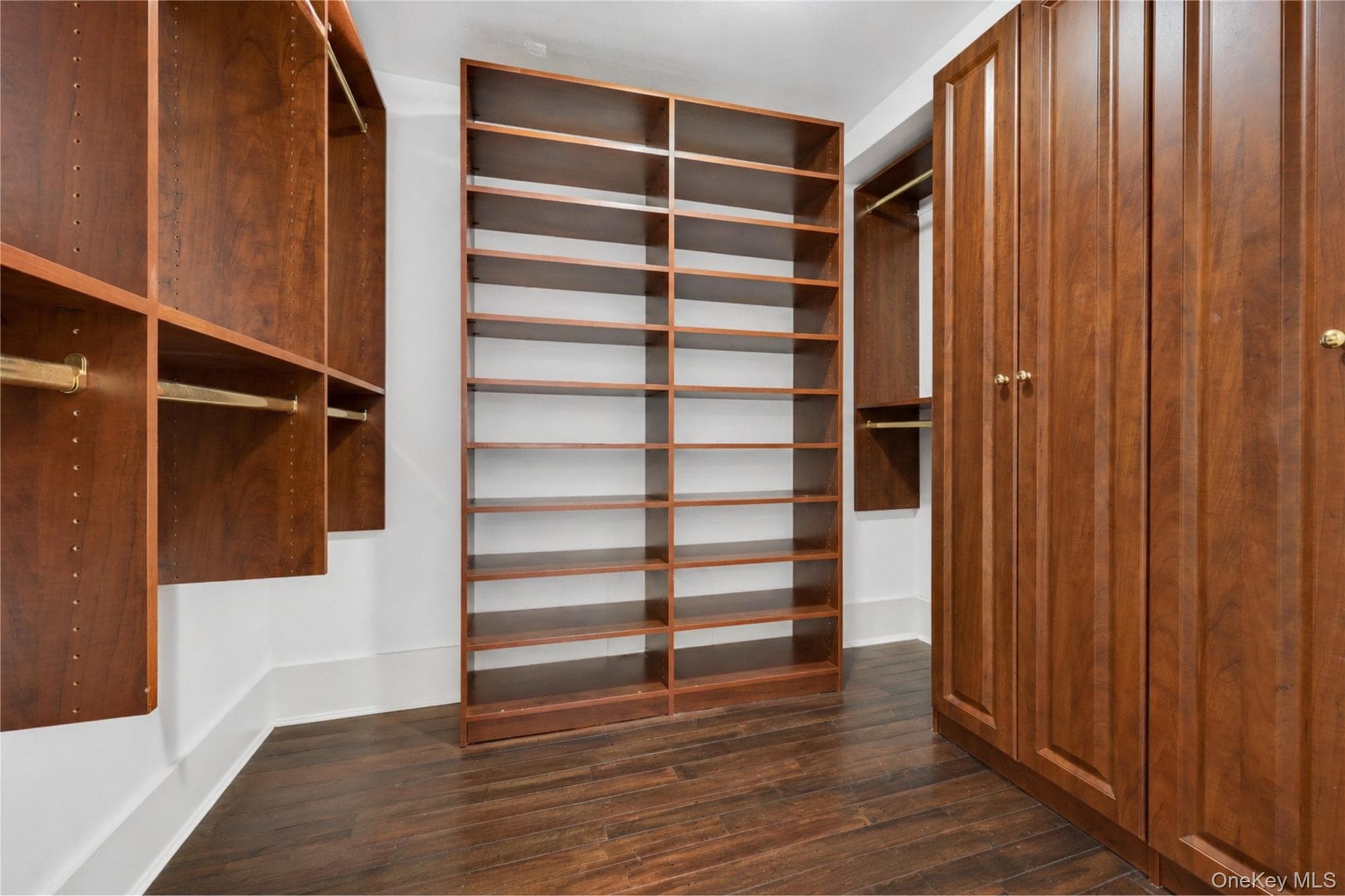 Walk-In Closets