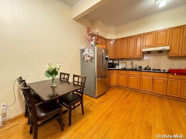 Photo 6