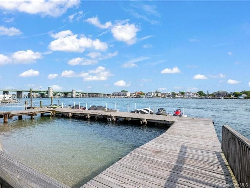 Dock